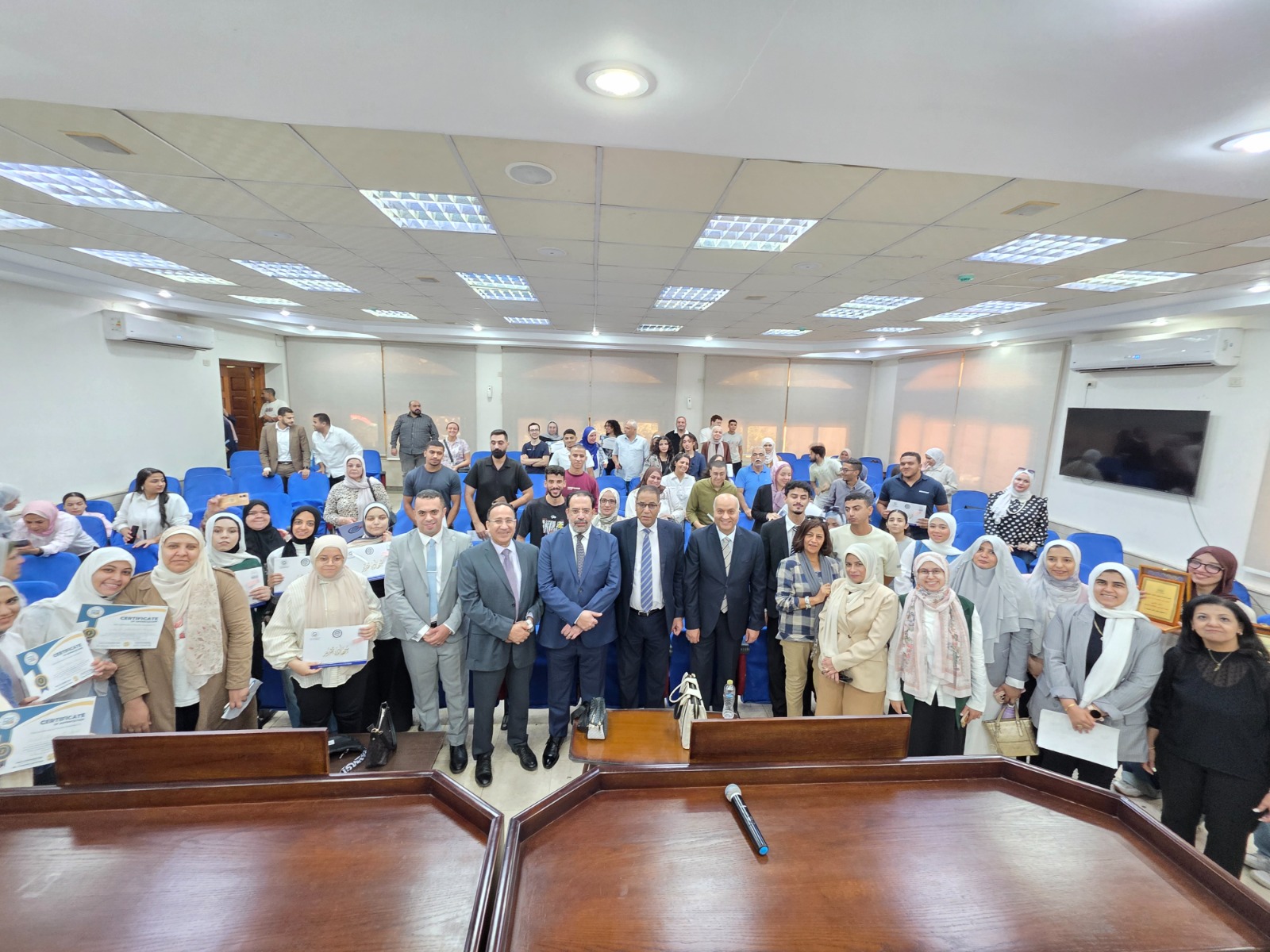 جائزة الأستاذ الدكتور/ نشأت نبيل الوكيل للتفوق – العام الجامعي 2025/2026